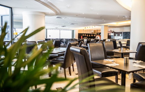 Rydges World Square - Winery Find 29
