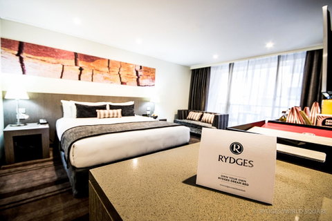Rydges World Square - Winery Find 1