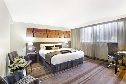 Rydges World Square - Winery Find 20