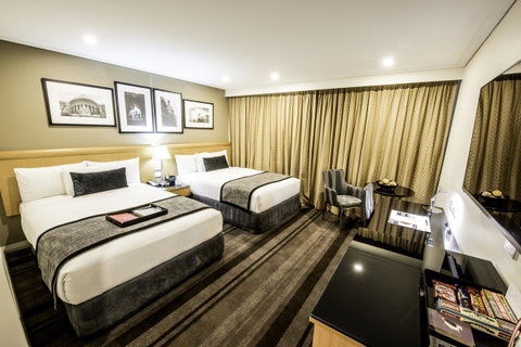 Rydges World Square - Winery Find 3