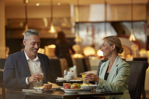 Rydges World Square - Winery Find 33