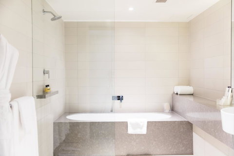 Hyatt Regency Sydney - Winery Find 11