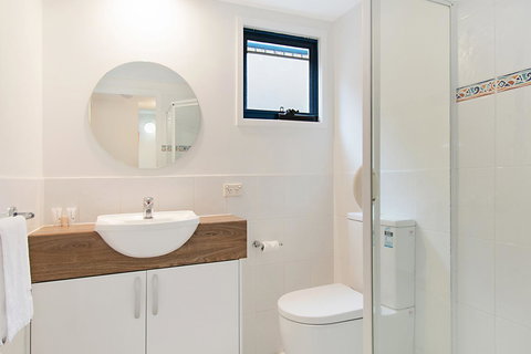 Gosamara Apartments - Winery Find 17