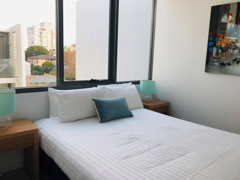 Wyndel Apartments Neutral Bay - Military - Winery Find 3