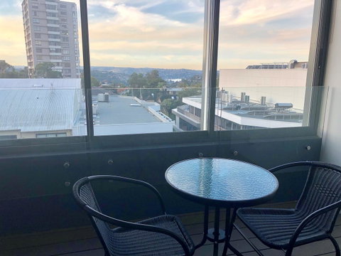 Wyndel Apartments Neutral Bay - Military - Winery Find 2