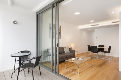 Wyndel Apartments Neutral Bay - Military - Winery Find 10