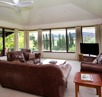 Stay in Mudgee - Winery Find