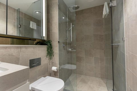 High Rise Apt In Heart Of Sydney Wt Harbour View - Winery Find 2