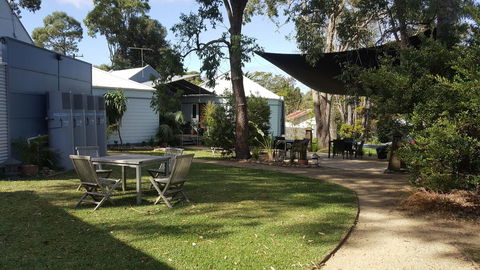 Huskisson Holiday Motel Cabins - Winery Find 35