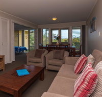 Hastings Cove Holiday Apartments - Winery Find