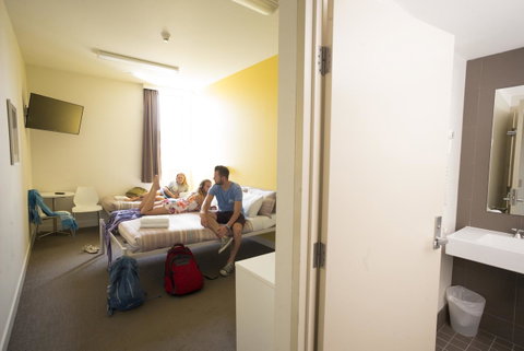 YHA Sydney Harbour - Winery Find 4