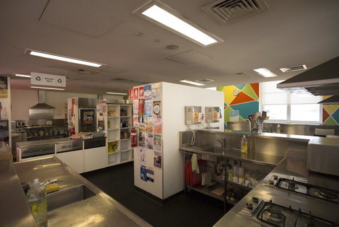 YHA Sydney Harbour - Winery Find 12
