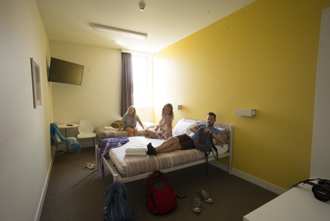 YHA Sydney Harbour - Winery Find 3