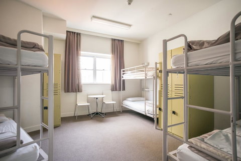 YHA Sydney Harbour - Winery Find 18