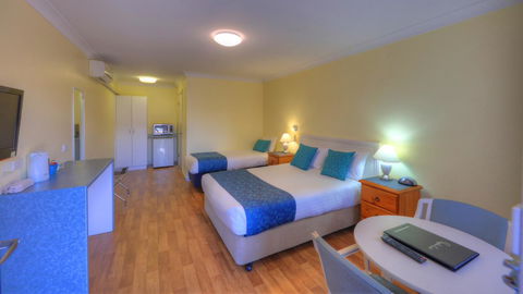 Pelican Motor Inn - Winery Find 5