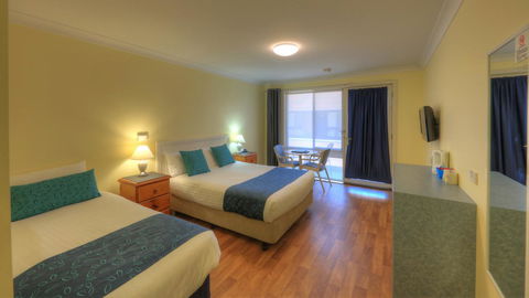 Pelican Motor Inn - Winery Find 20