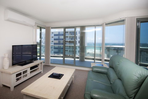 Sails Apartments - Winery Find 18