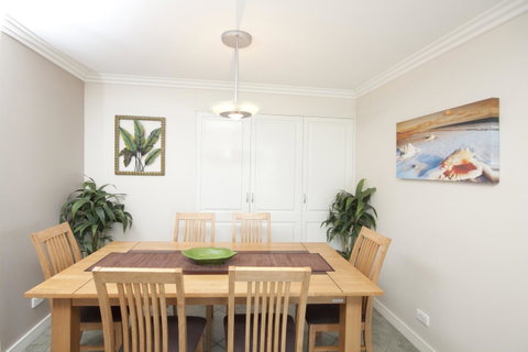 Sails Apartments - Winery Find 20