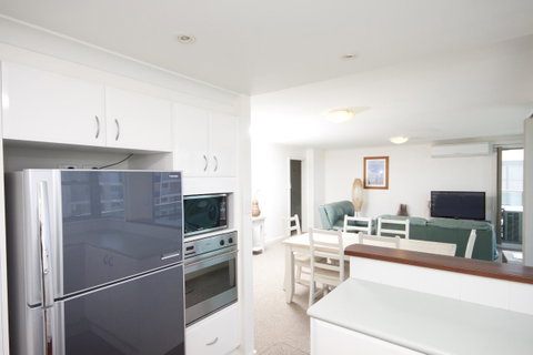 Sails Apartments - Winery Find 17