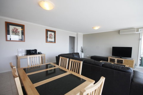 Sails Apartments - Winery Find 21