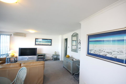 Sails Apartments - Winery Find 23