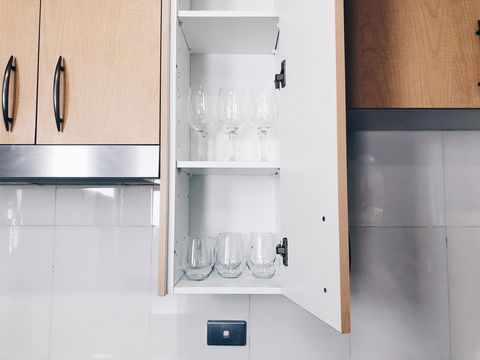 DD Apartments Chinatown - Winery Find 27