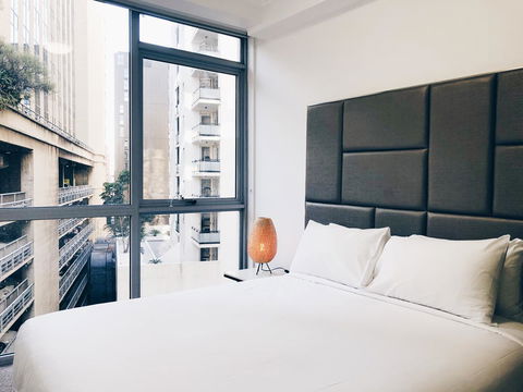 DD Apartments Chinatown - Winery Find 35