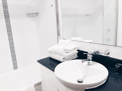 DD Apartments Chinatown - Winery Find 29