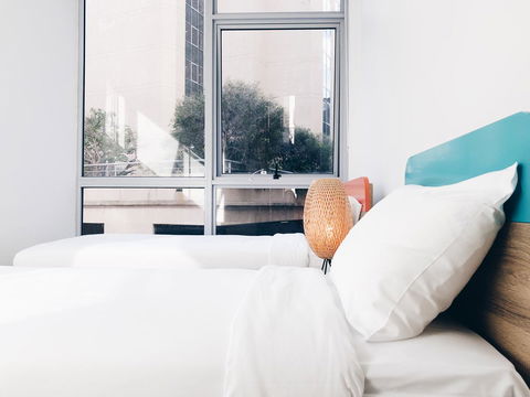 DD Apartments Chinatown - Winery Find 38