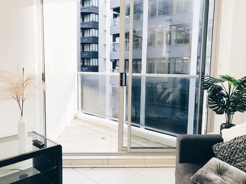 DD Apartments Chinatown - Winery Find 32