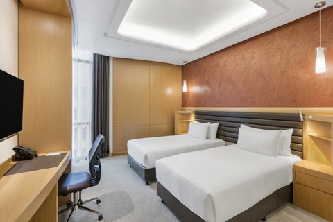 Rydges Australia Square, Formerly Tank Stream Hotel - Winery Find 11