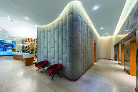 Rydges Australia Square, Formerly Tank Stream Hotel - Winery Find 2