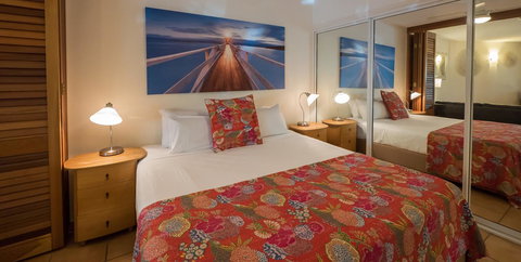 Byron Quarter Apartments - Winery Find 44