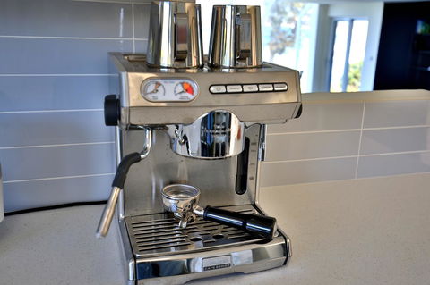 Neptune I Absolute Beachfront I Stunning Views - Winery Find 9