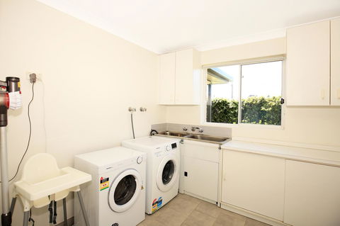 Neptune I Absolute Beachfront I Stunning Views - Winery Find 25