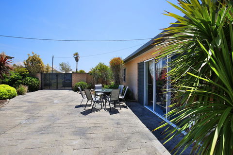 Neptune I Absolute Beachfront I Stunning Views - Winery Find 28