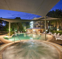 Ramada Resort by Wyndham Flynns Beach - Winery Find