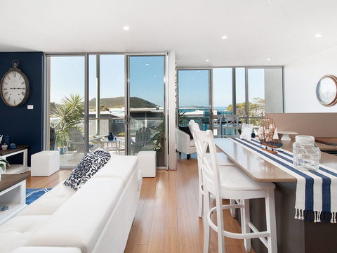 Blue View @ Fingal Bay - Winery Find 1