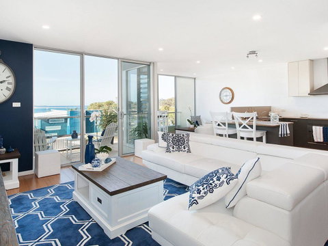 Blue View @ Fingal Bay - Winery Find 21