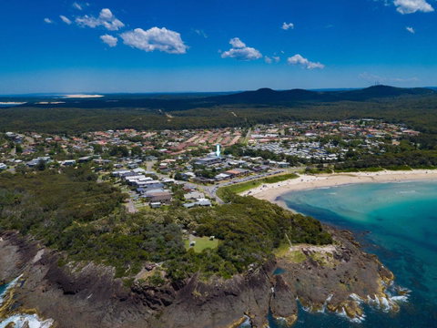 Blue View @ Fingal Bay - Winery Find 20