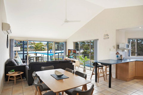 Sails Luxury Apartments Merimbula - Winery Find 39