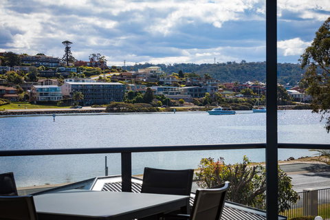 Sails Luxury Apartments Merimbula - Winery Find 20