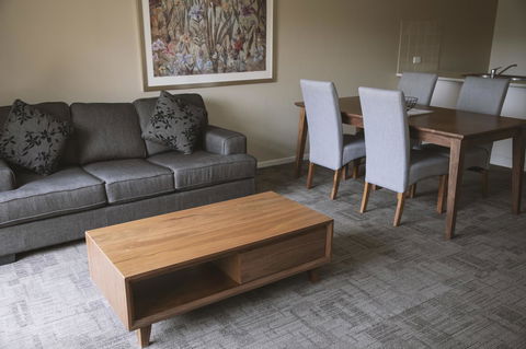 Quest Wagga Wagga - Winery Find 27