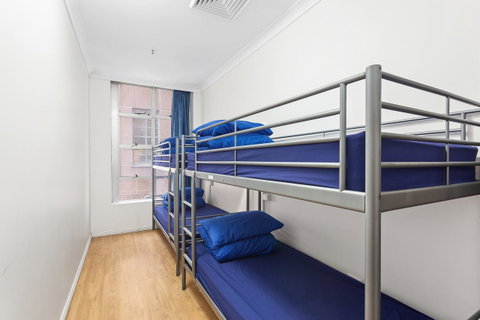 Summer House Sydney City - Formerly Sydney Backpackers - Winery Find 13