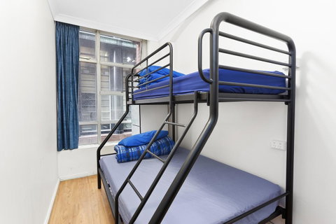 Summer House Sydney City - Formerly Sydney Backpackers - Winery Find 14