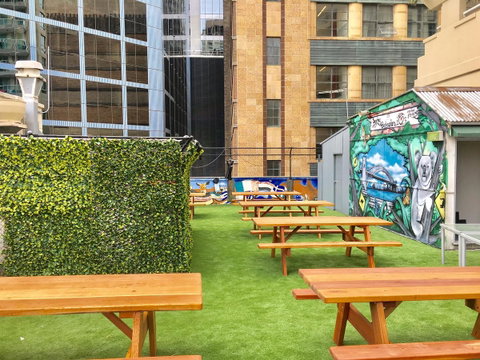 Summer House Sydney City - Formerly Sydney Backpackers - Winery Find 0
