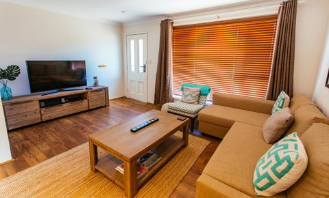 Sunbaker Pet Friendly Awards Finalist 4 Mins Walk To Culburra Beach - Winery Find 7