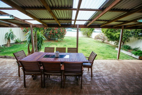Sunbaker Pet Friendly Awards Finalist 4 Mins Walk To Culburra Beach - Winery Find 29