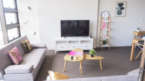 Skygarden Olympic Park View 2 Bedroom Apartment - Winery Find 36