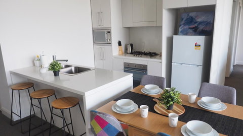 Skygarden Olympic Park View 2 Bedroom Apartment - Winery Find 43